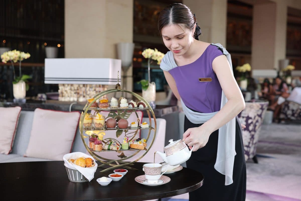 ชุดน้ำชายามบ่ายธีมใหม่ “Mango Indulgence” ที่ ล็อบบี้ เลาจน์ โรงแรมแชงกรี-ลา กรุงเทพฯ