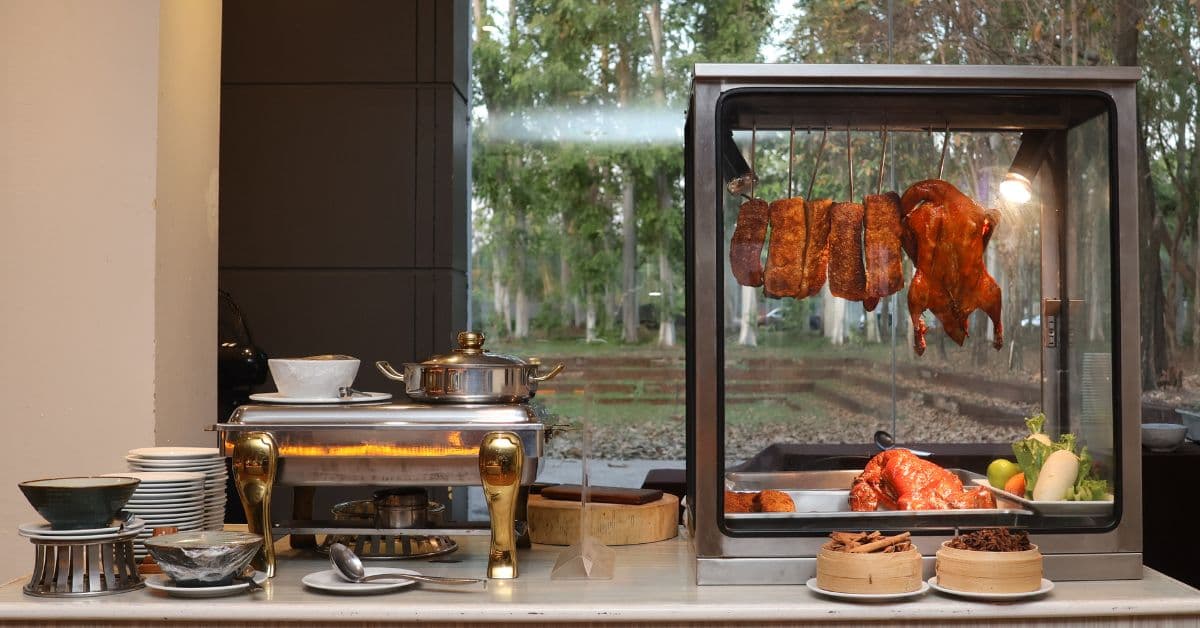 เปิดประสบการณ์ความอร่อยกับบุฟเฟต์นานาชาติมื้อเย็น ณ ทวาราวดี รีสอร์ท ปราจีนบุรี