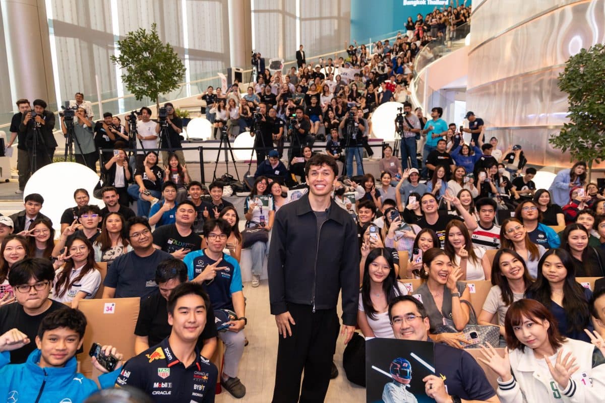 สยามพารากอน มอบประสบการณ์ระดับโลก เดินหน้าสร้างความเชื่อมั่น เชิญ “อเล็กซ์ อัลบอน อังศุสิงห์” นักแข่งรถ F1 ชื่อดัง ร่วมพบปะแฟนๆชาวไทยอย่างใกล้ชิด