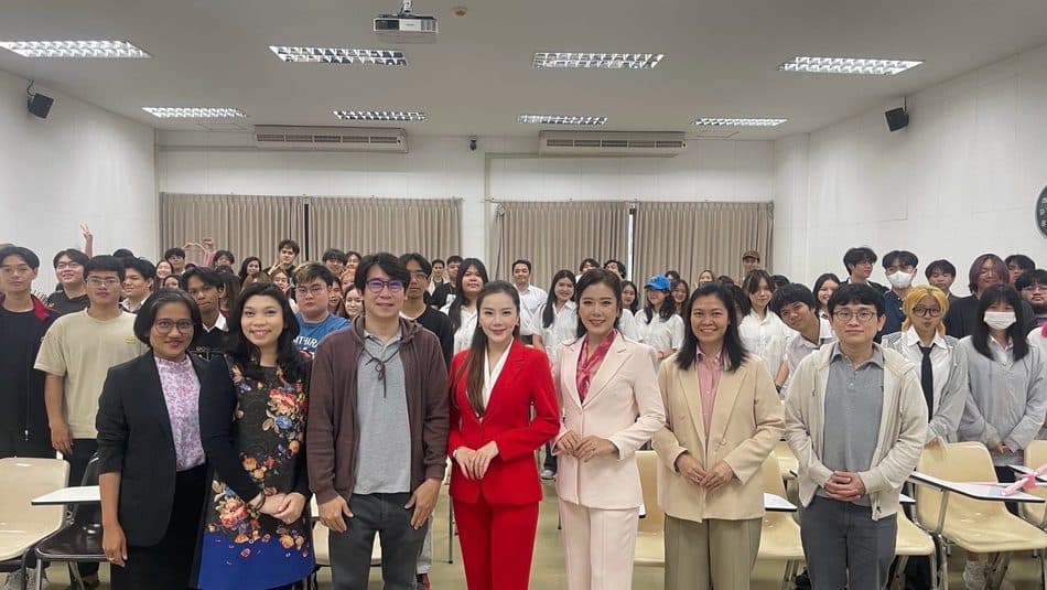 สถาบัน ESTC Training Center จัดอบรม “การพัฒนาบุคลิกภาพและการพัฒนาภาพลักษณ์แบบมืออาชีพ” ให้คณะเทคโนโลยีสารสนเทศและการสื่อสาร (ICT) ม.ศิลปากร