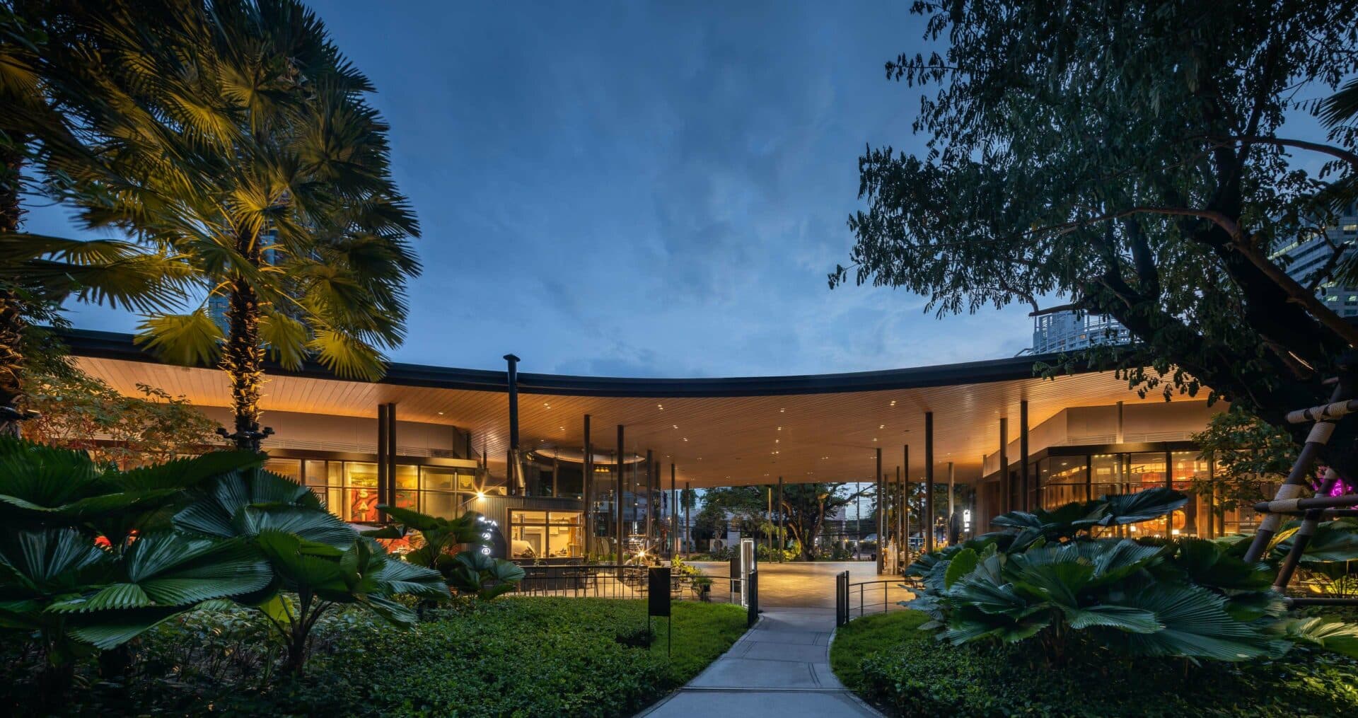 เติมเต็มประสบการณ์เฉลิมฉลองความสุขส่งท้ายปี ที่ Velaa Sindhorn Village Langsuan จัดเต็มกิจกรรม ดึงสายช้อป-ร่วมทำดี