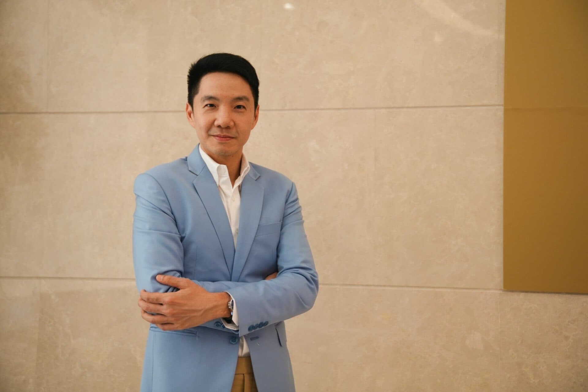 เตรียมพร้อมโต้คลื่นธุรกิจปี 2024 MI GROUP ส่งมอบความสุขและความปรารถนาดีผ่าน The Surfer Kits ชุดอุปกรณ์คู่มือเตรียมความพร้อมรับมือการเปลี่ยนแปลง และความท้าทายที่ยังมีอย่างต่อเนื่อง เพื่อช่วยให้ทุกธุรกิจฝ่าเกลียวคลื่นแห่งความผันผวนได้อย่างราบรื่นตลอดปี 2024