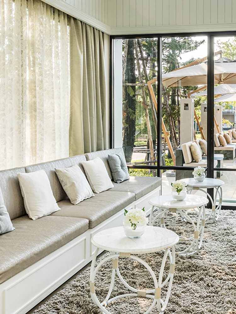 ภัสสร ปิ่นเกล้า-เพชรเกษม (Passorn Pinklao-Phetkasem)