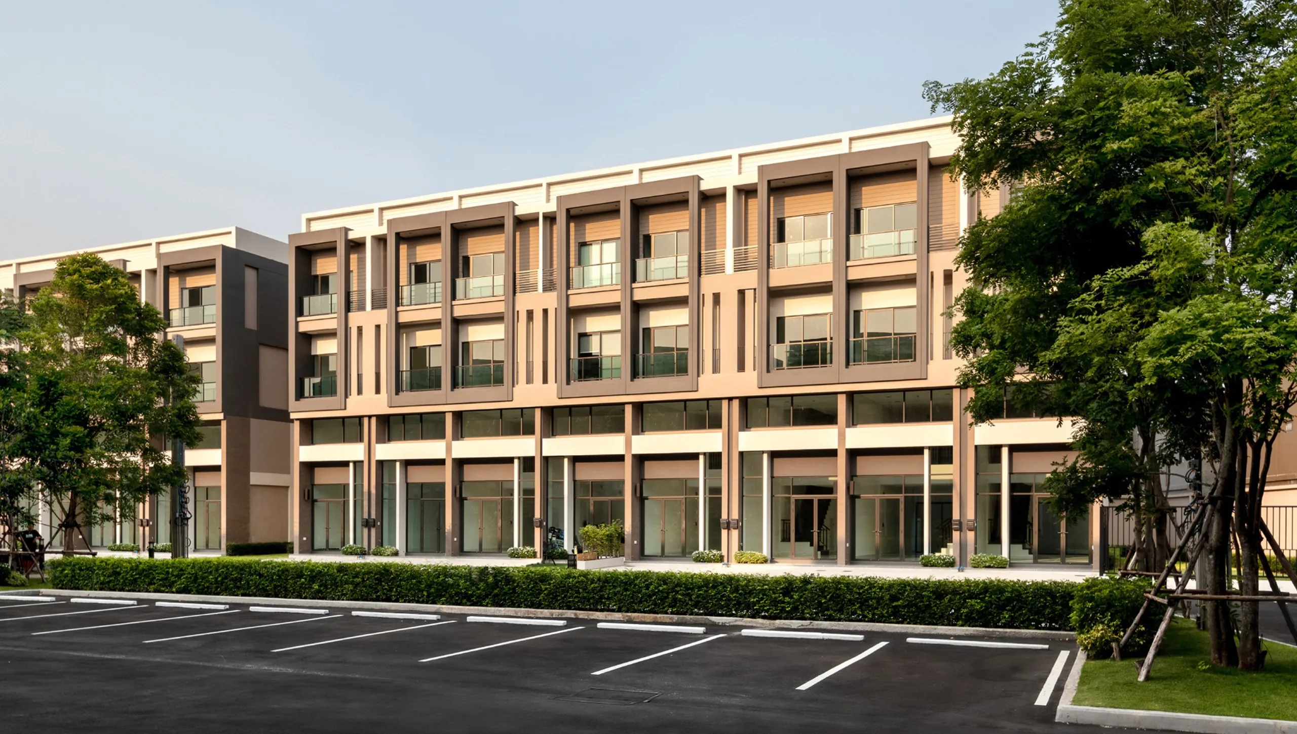 เวิร์คเพลส รามอินทรา-พระยาสุเรนทร์ (Workplace Ramintra-Phraya Suren)