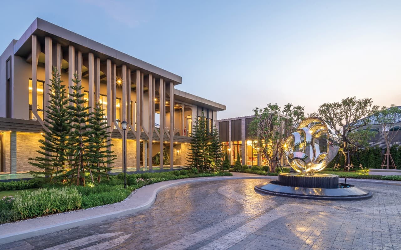 แกรนด์ บางกอก บูเลอวาร์ด เพชรเกษม-กาญจนา (Grand Bangkok Boulevard Petchkasem-Kanchana)