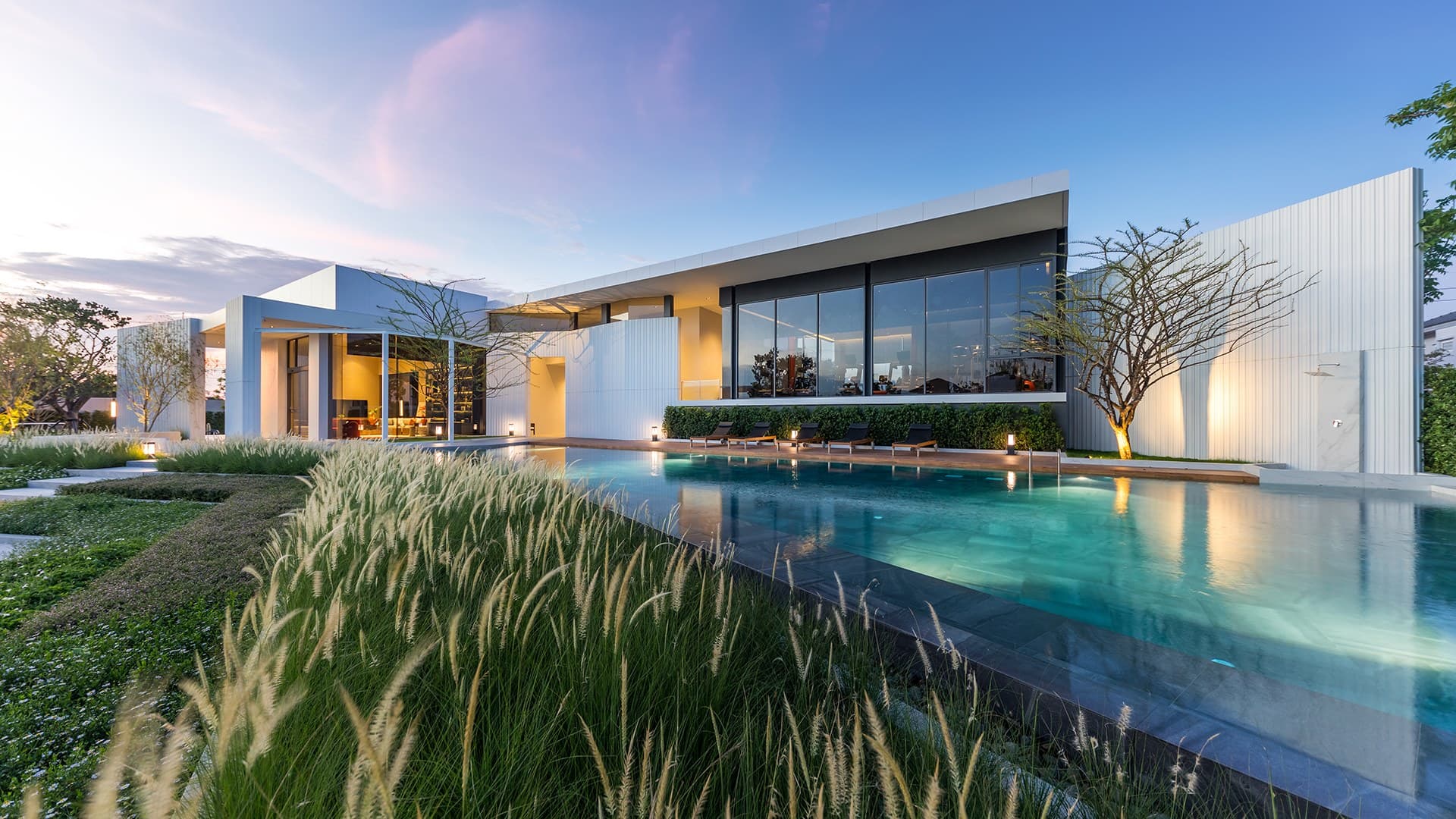 อินนิซิโอ บางนา (inizio Bangna)