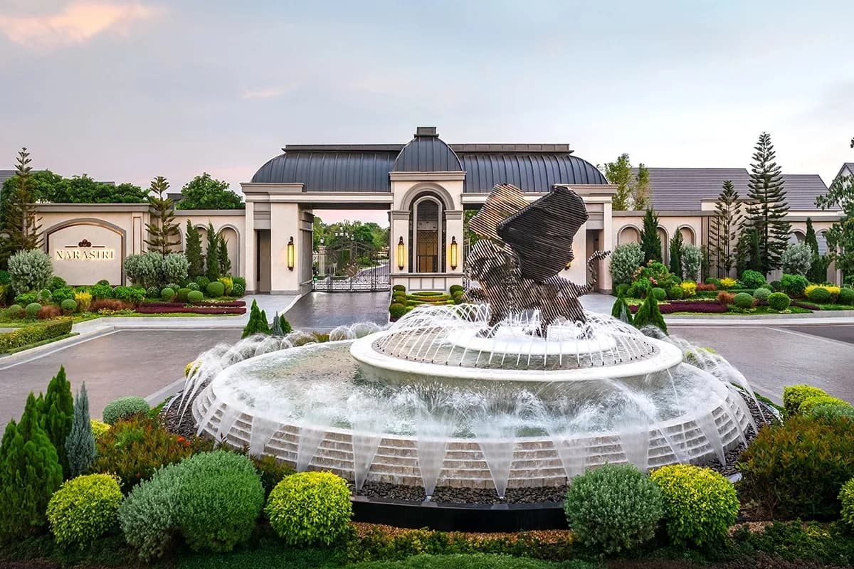 นาราสิริ พหล-วัชรพล (Narasiri Phahol-Watcharapol)