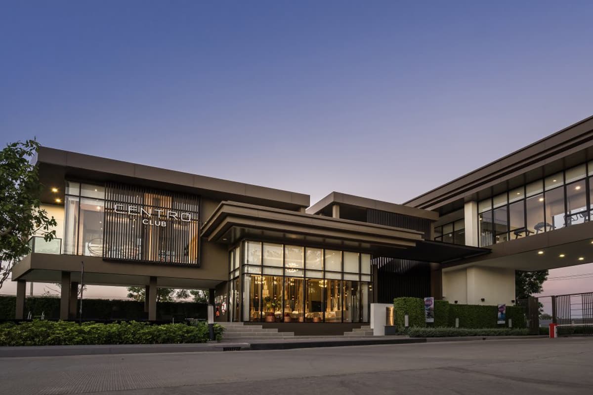 CENTRO อ่อนนุช - สุวรรณภูมิ (เซนโทร อ่อนนุช - สุวรรณภูมิ)