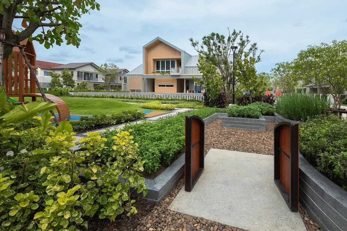 ฮาบิเทีย พราวด์ ประชาอุทิศ 72 (Habitia Proud Prachauthit 72)