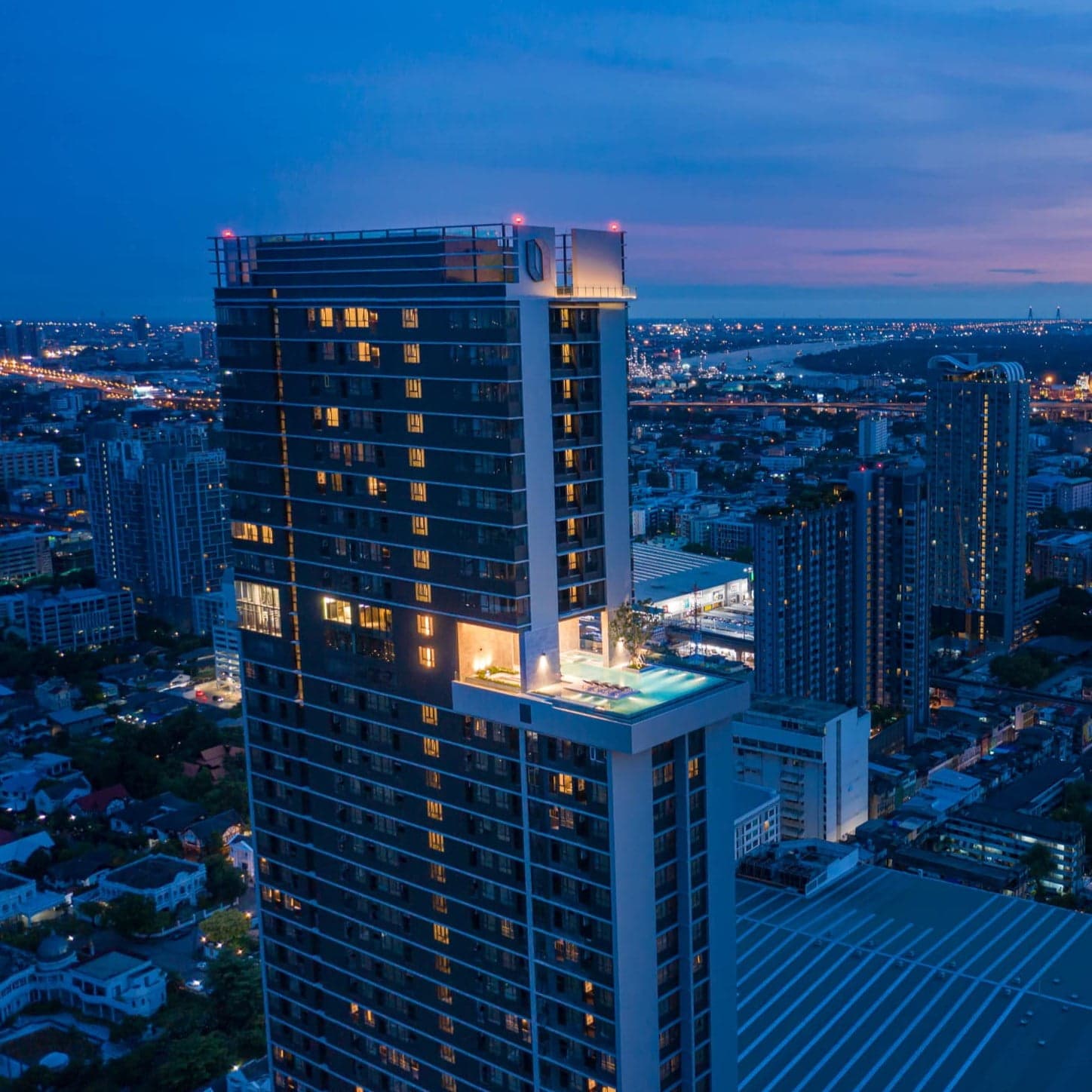 ไนท์บริดจ์ ไพร์ม อ่อนนุช (KnightsBridge Prime Onnut)