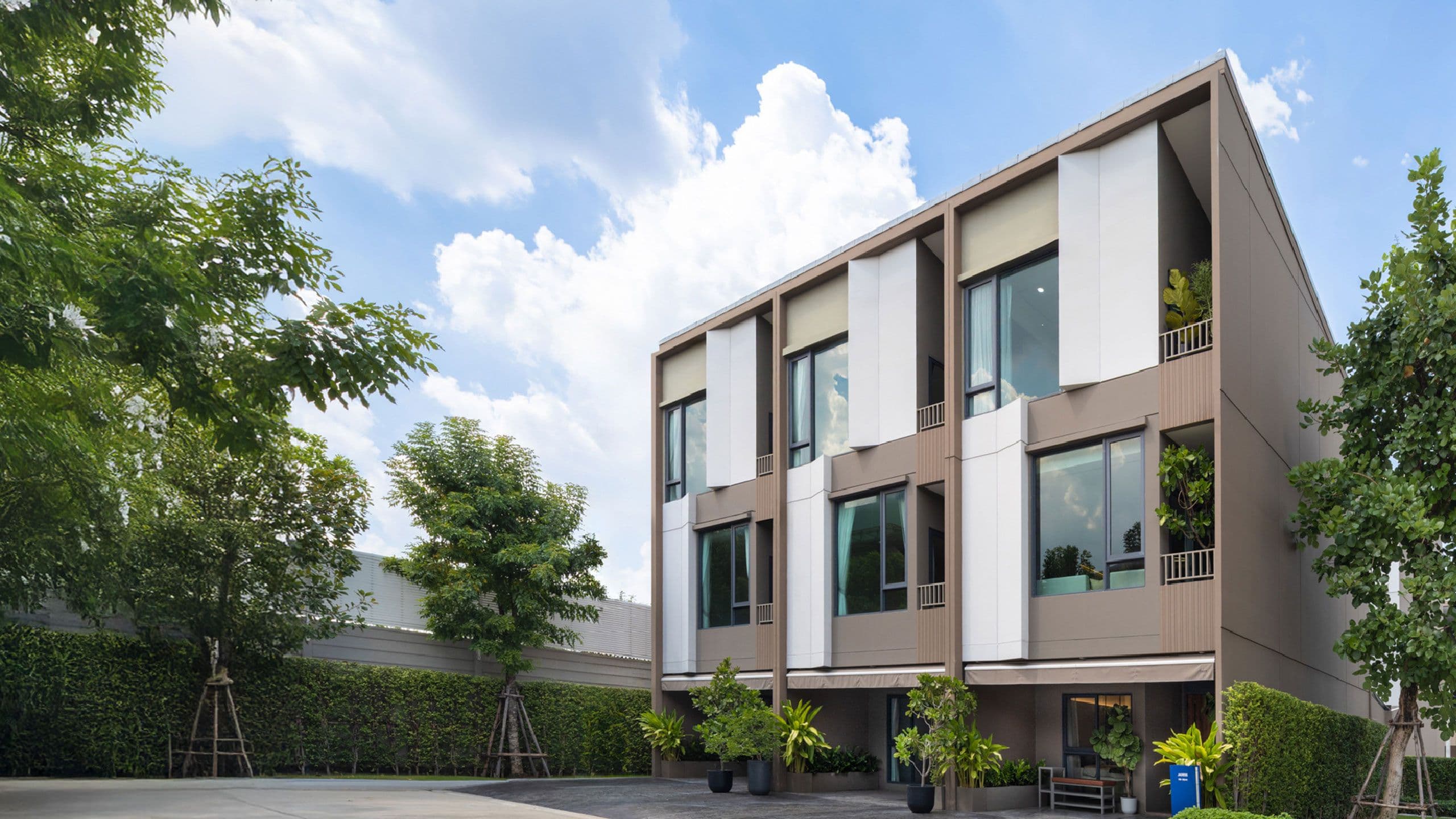 บ้านกลางเมือง ลาดพร้าว 101 สเตชั่น (Baan Klang Muang Ladprao 101 Station)