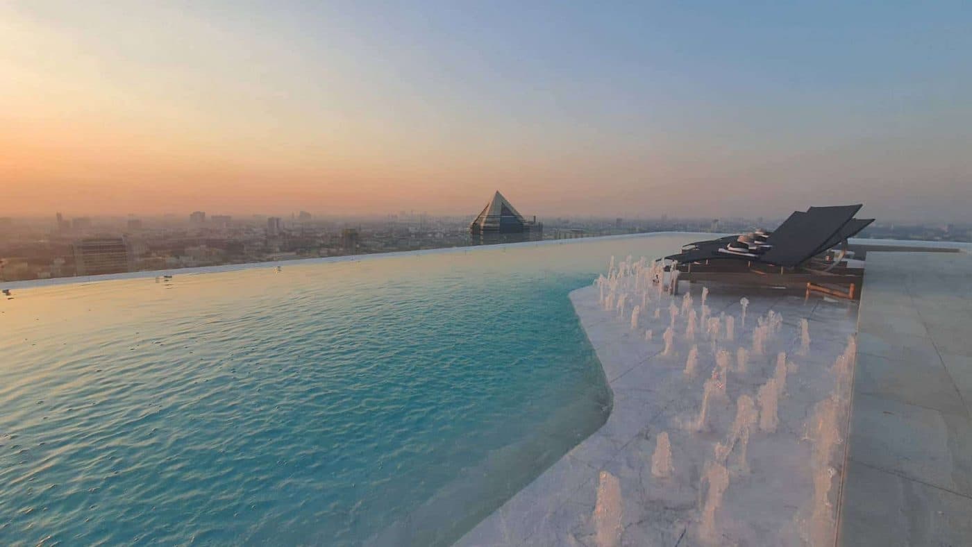 ไนท์บริดจ์ สเปซ รัชโยธิน (KnightsBridge Space Ratchayothin)