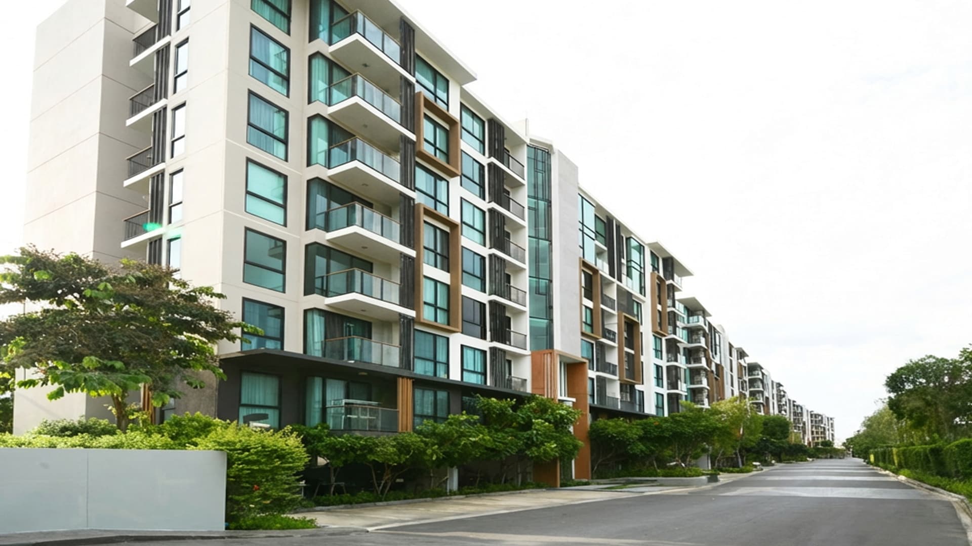 เซล รัตนาธิเบศร์ (Zelle Rattanathibet)