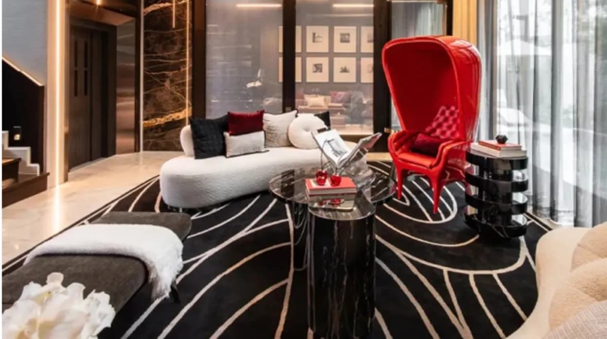 95E1 (ไนน์ตี้ไฟว์ อีสต์วัน)