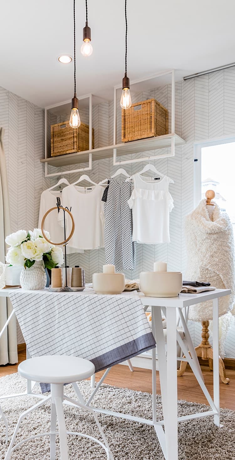 ภัสสร เทพารักษ์-บางนา (Passorn Theparak-Bangna)