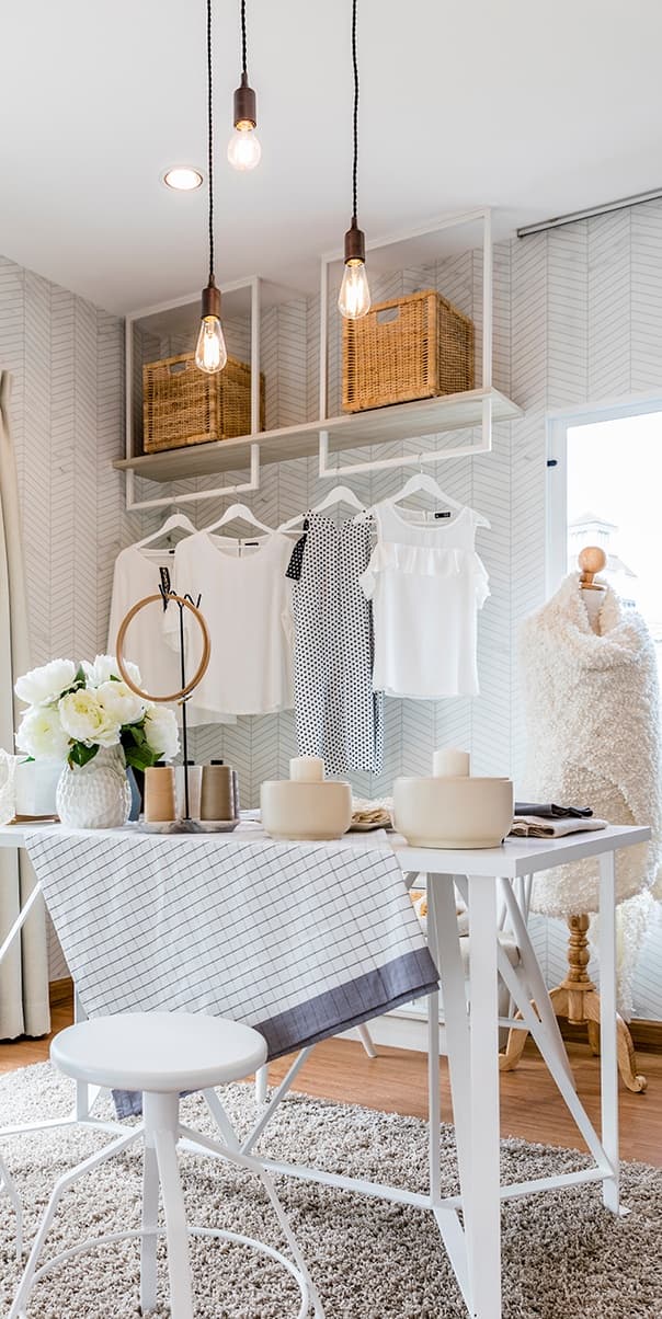 ภัสสร เทพารักษ์-บางนา (Passorn Theparak-Bangna)