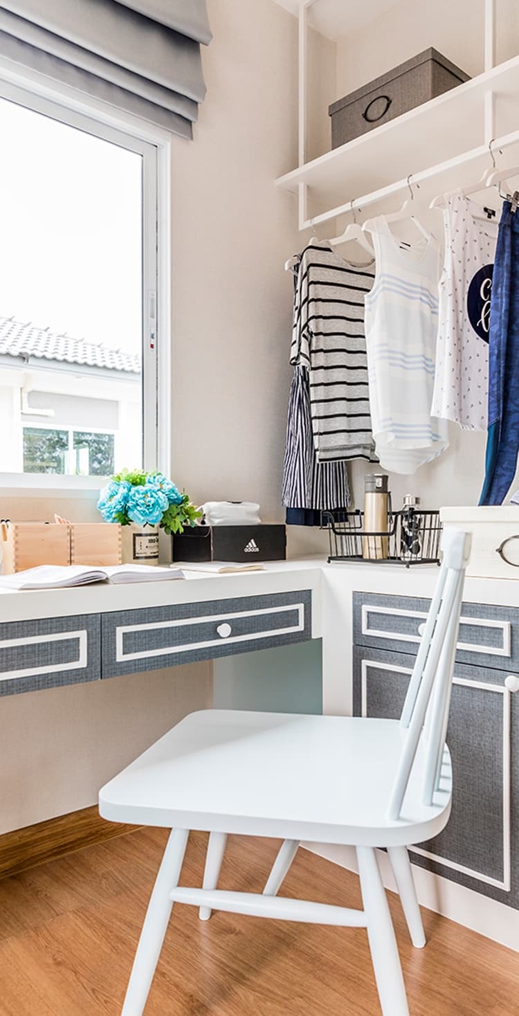 ภัสสร เทพารักษ์-บางนา (Passorn Theparak-Bangna)