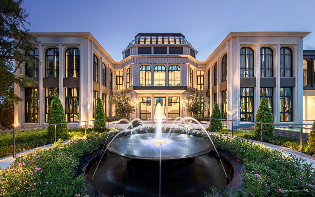 แกรนด์ บางกอก บูเลอวาร์ด กรุงเทพกรีฑา (Grand Bangkok Boulevard Krungthepkritha)