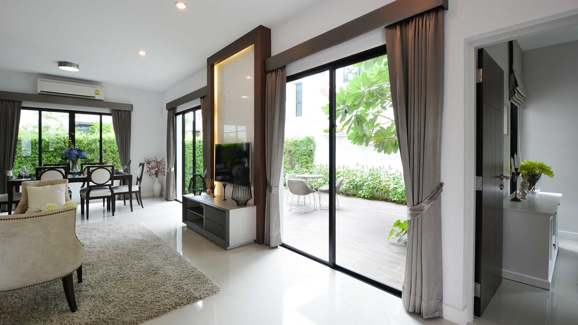 ซีรีน เพชรเกษม - พุทธมณฑล สาย 3 (Zerene Petchkasem - Phutthamonthon Sai 3)