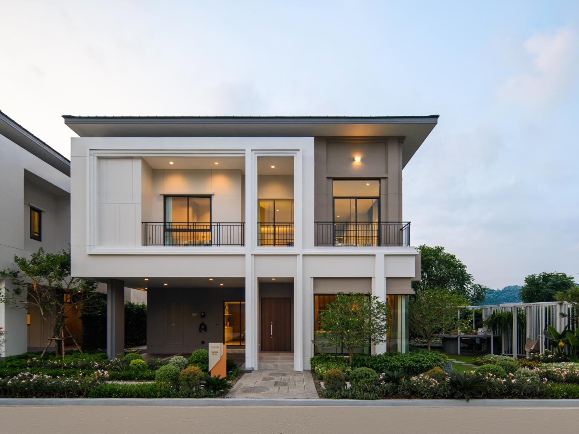 บางกอก บูเลอวาร์ด พอส วิภาวดี-พหลฯ