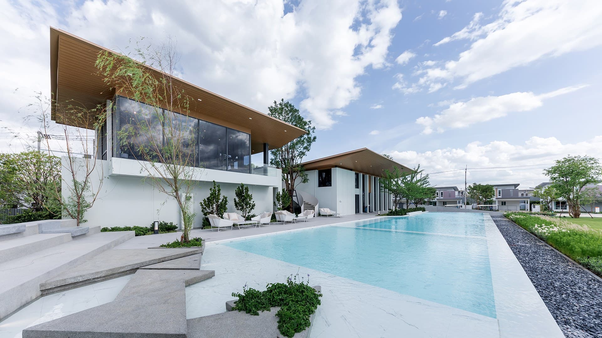 พฤกษ์ลดา ราชพฤกษ์-345 (Prueklada Ratchaphruek-345)