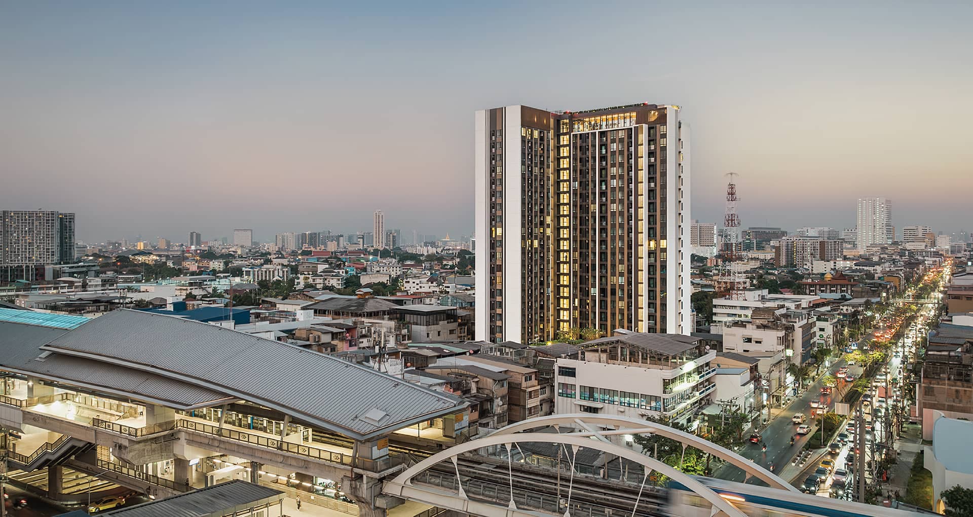 นิว โนเบิล ไฟฉาย - วังหลัง (Nue Noble Fai Chai - Wang Lang)