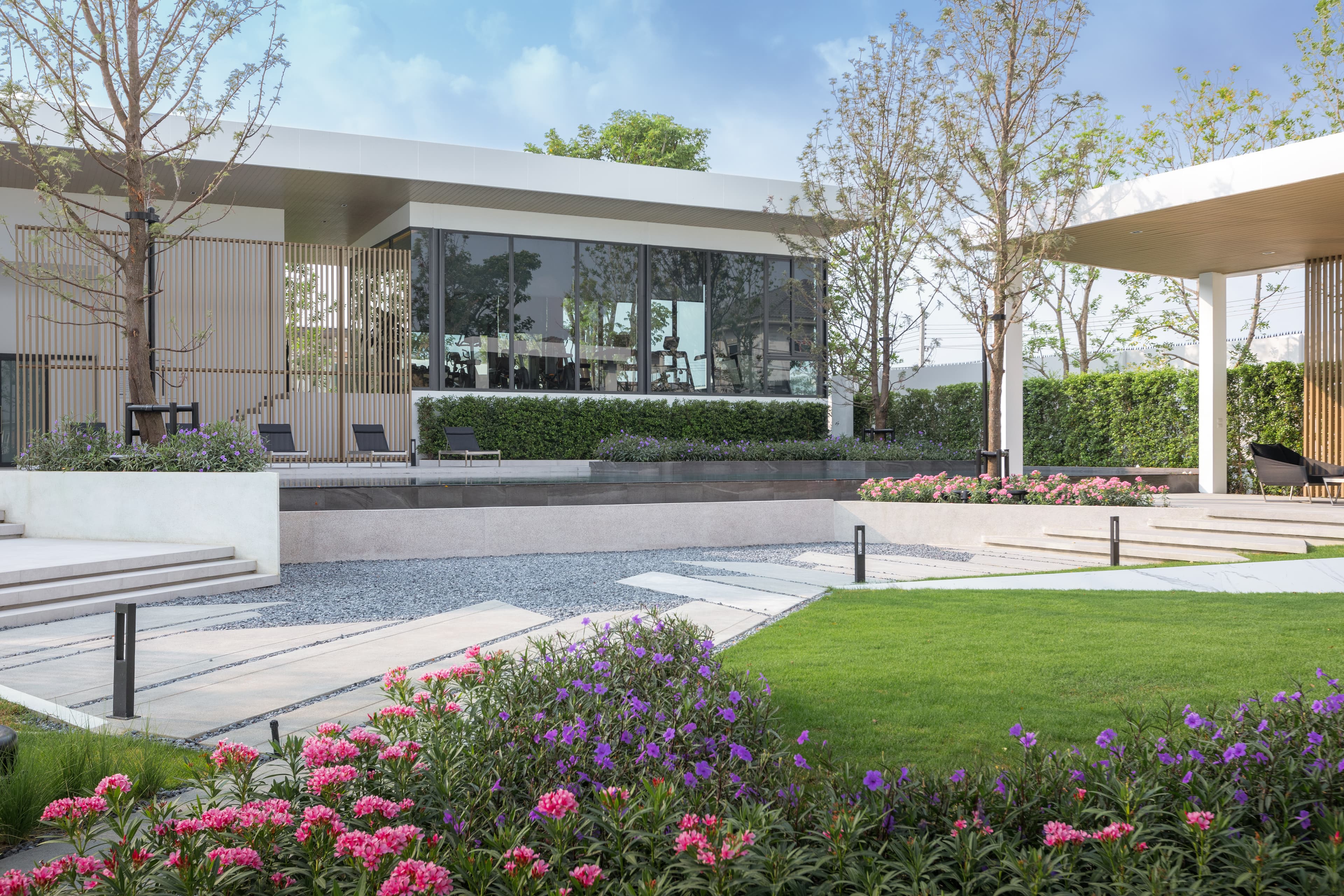 พฤกษ์ลดา ทางด่วนรามอินทรา-จตุโชติ (PRUEKLADA Ramintra Expressway-Chatuchot)