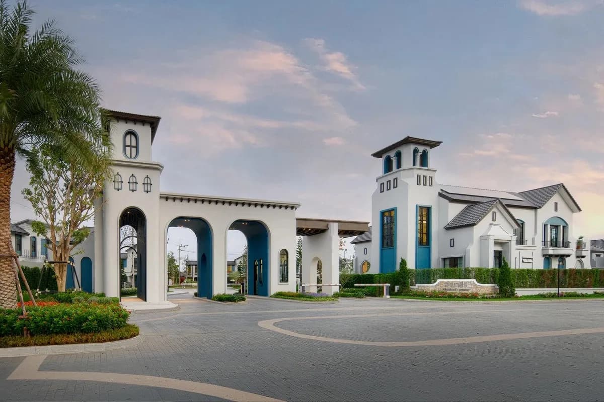 อณาสิริ ศรีนครินทร์ - แพรกษา (Anasiri Srinakarin - Phraeksa)