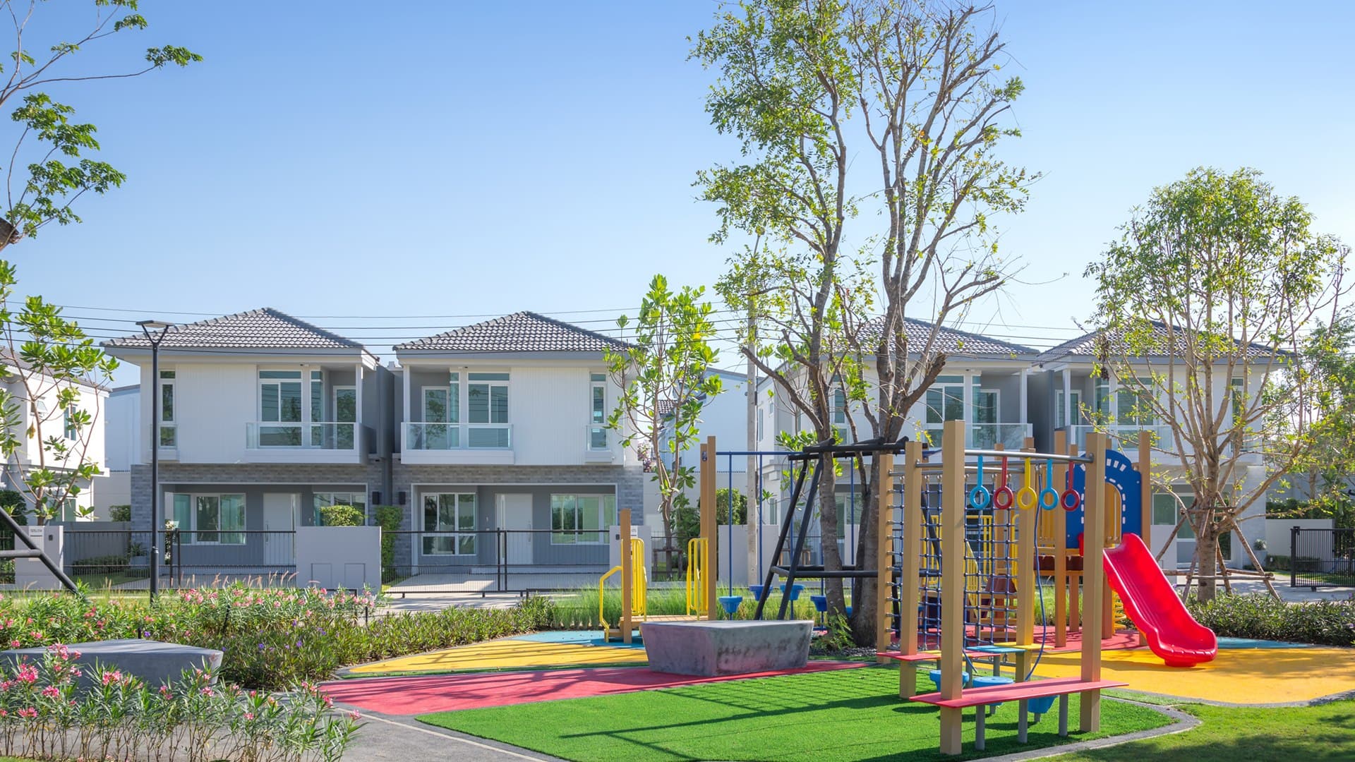 อินนิซิโอ สุขสวัสดิ์-ประชาอุทิศ (inizio Suksawat-Prachauthit)