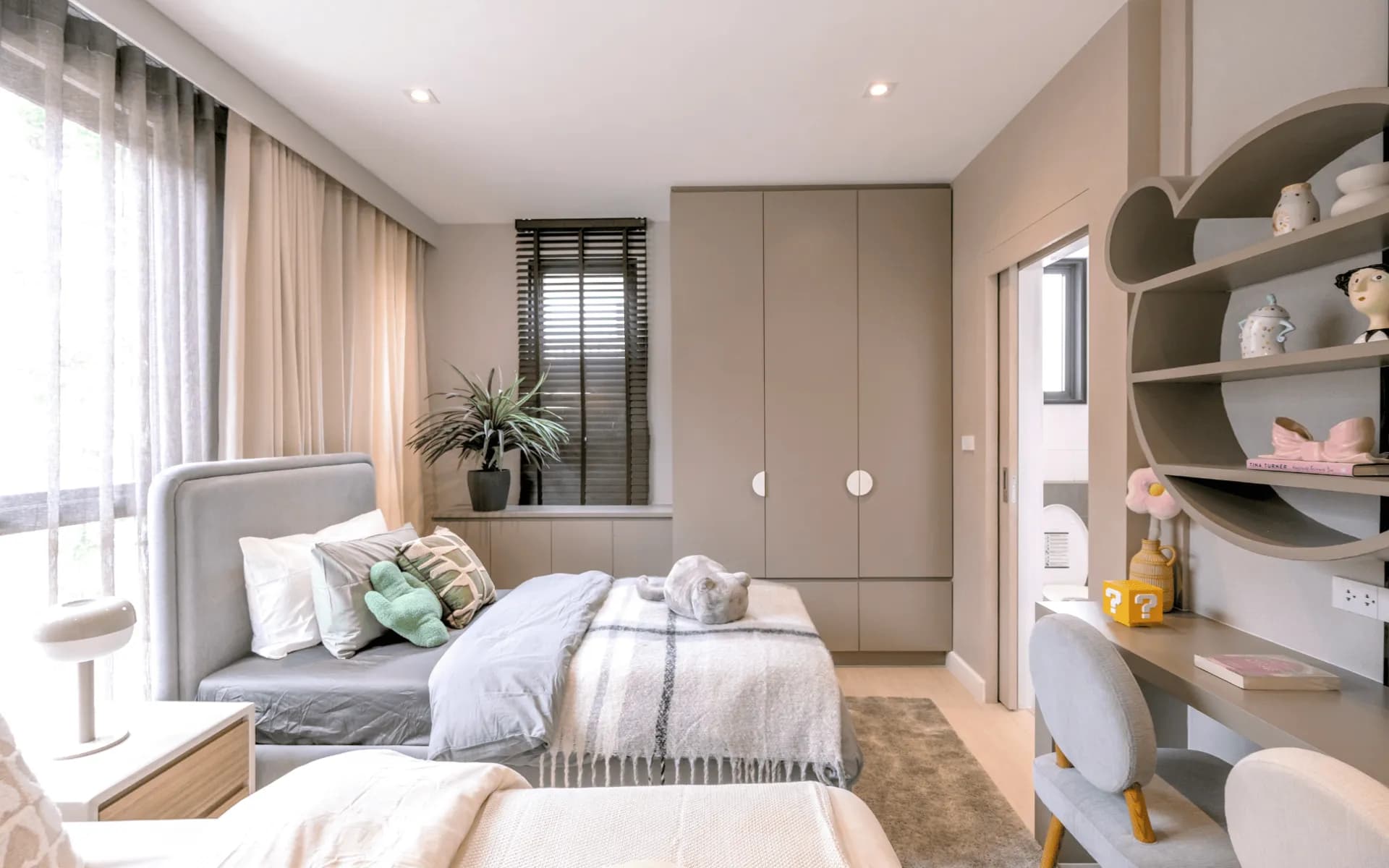 แมทเทอร์ งามวงศ์วาน (Matter Ngamwongwan)