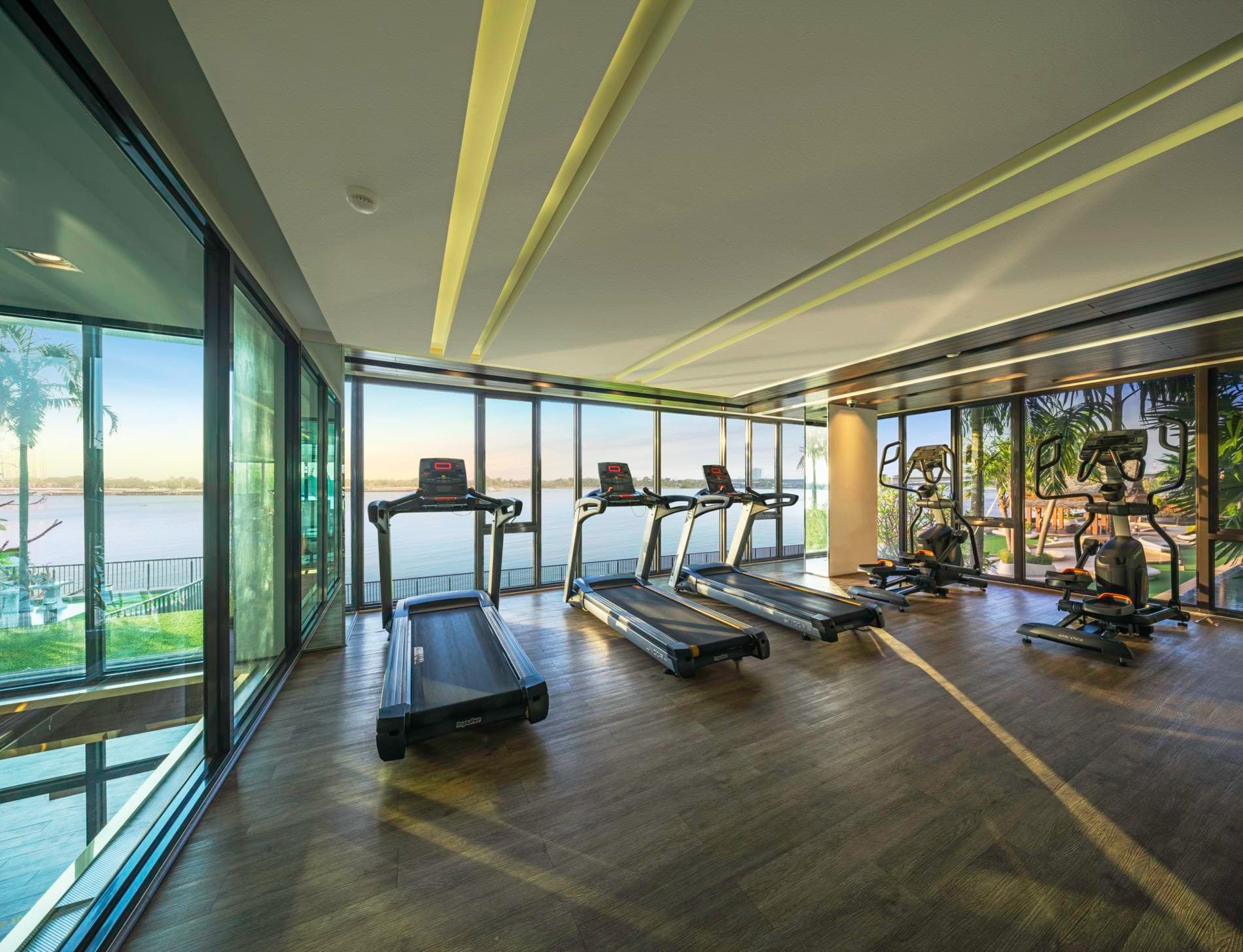 เมโทรลักซ์ ริเวอร์ฟร้อนท์ รัตนาธิเบศร์ (Metro Luxe Riverfront Rattanathibet)