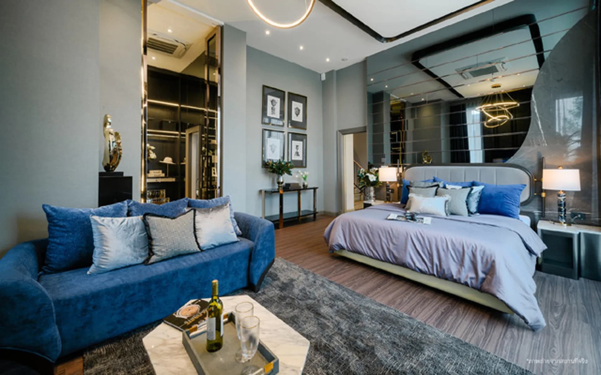 บางกอก บูเลอวาร์ด วิภาวดี-พหลฯ (Bangkok Boulevard Vibhavadi-Phaholyothin)