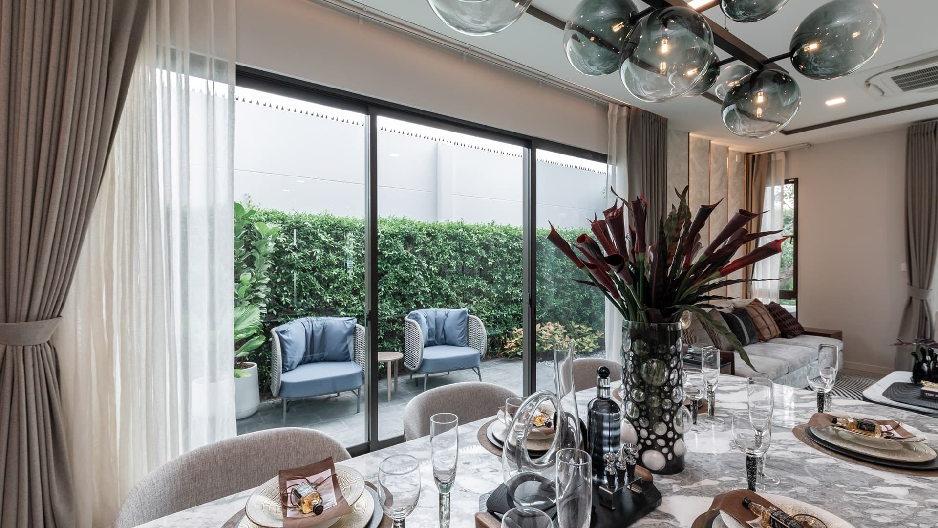 มัณฑนา มอเตอร์เวย์ - พระราม 9 (MANTANA Motorway - Rama 9)