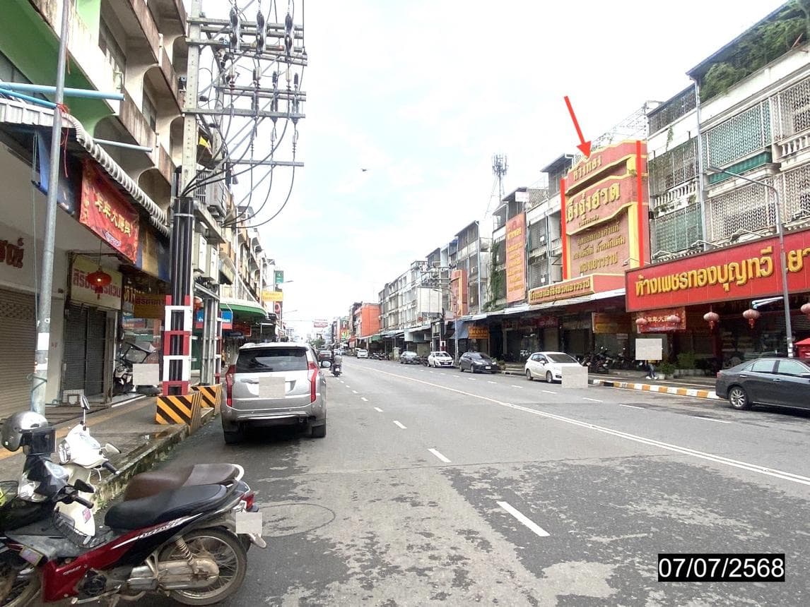อาคารพาณิชย์ หมากแข้ง เมืองอุดรธานี อุดรธานี พื้นที่ 38.3 ตร.ว. พื้นที่ใช้สอย 532.8 ตร.ม. 7 ห้องนอน 3 ห้องน้ำ