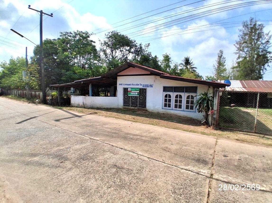 ขายบ้านเดี่ยว เมืองยโสธร ทำเลทุ่งแต้ พื้นที่ 94.5 ตร.ม. 3 ห้องนอน 1 ห้องน้ำ ราคาถูกไม่ถึงล้าน บรรยากาศเงียบสงบเป็นส่วนตัว