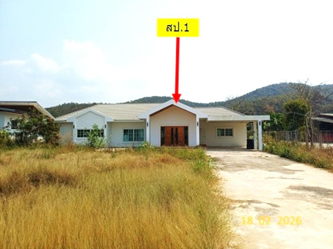 บ้านเดี่ยวหลังใหญ่ พื้นที่ใช้สอยจุใจ ทำเลมะเขือแจ้ เมืองลำพูน สภาพใหม่พร้อมอยู่