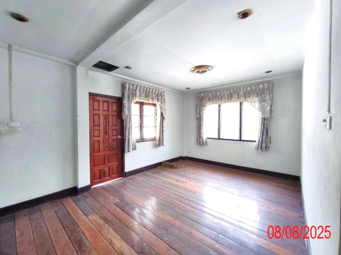 บ้านเดี่ยว 4 ห้องนอน พื้นที่ 300.75 ตร.ม. ทำเลศักยภาพ ปงแสนทอง เมืองลำปาง ลำปาง