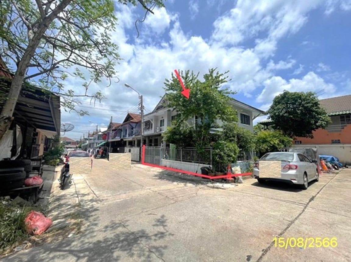 ขายทาวน์เฮ้าส์ พฤกษา 3 บางบัวทอง หลังมุมพื้นที่กว้าง 4 ห้องนอน ทำเลดีใกล้แหล่งชุมชน