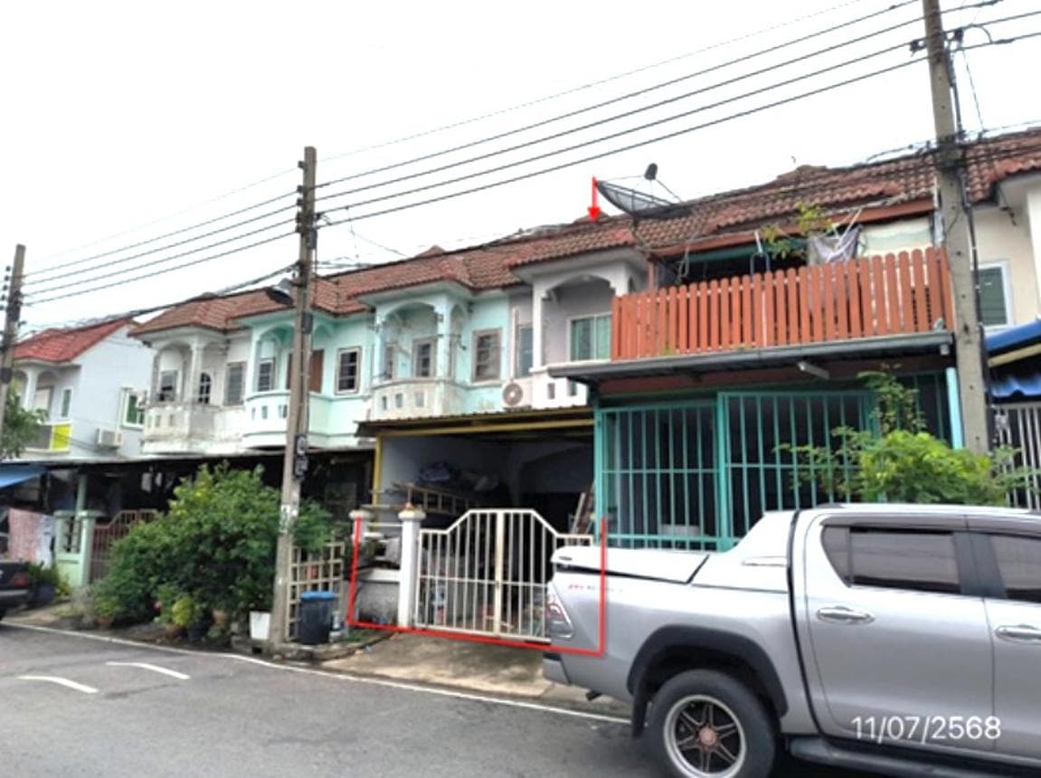 ทาวน์เฮ้าส์ เอเชียโฮมทาวน์ 1-3 ไทรน้อย นนทบุรี 2 ห้องนอน 2 ห้องน้ำ พื้นที่ 104 ตร.ม. ทำเลดีใกล้แหล่งชุมชน เดินทางสะดวก ราคาพิเศษ 1.35 ล้าน