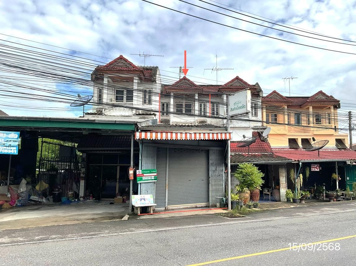 ขายอาคารพาณิชย์ 2 ห้องนอน ทำเลดีใจกลางอำเภอดำเนินสะดวก ราชบุรี เหมาะค้าขายและอยู่อาศัย