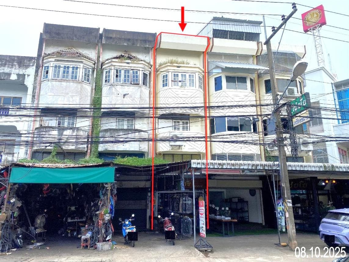 ขายอาคารพาณิชย์ ท่าอิฐ เมืองอุตรดิตถ์ 2 ห้องนอน 2 ห้องน้ำ พื้นที่ 204 ตร.ม. ทำเลทองใจกลางเมืองเพื่อการค้าและการลงทุนนั่นเอง