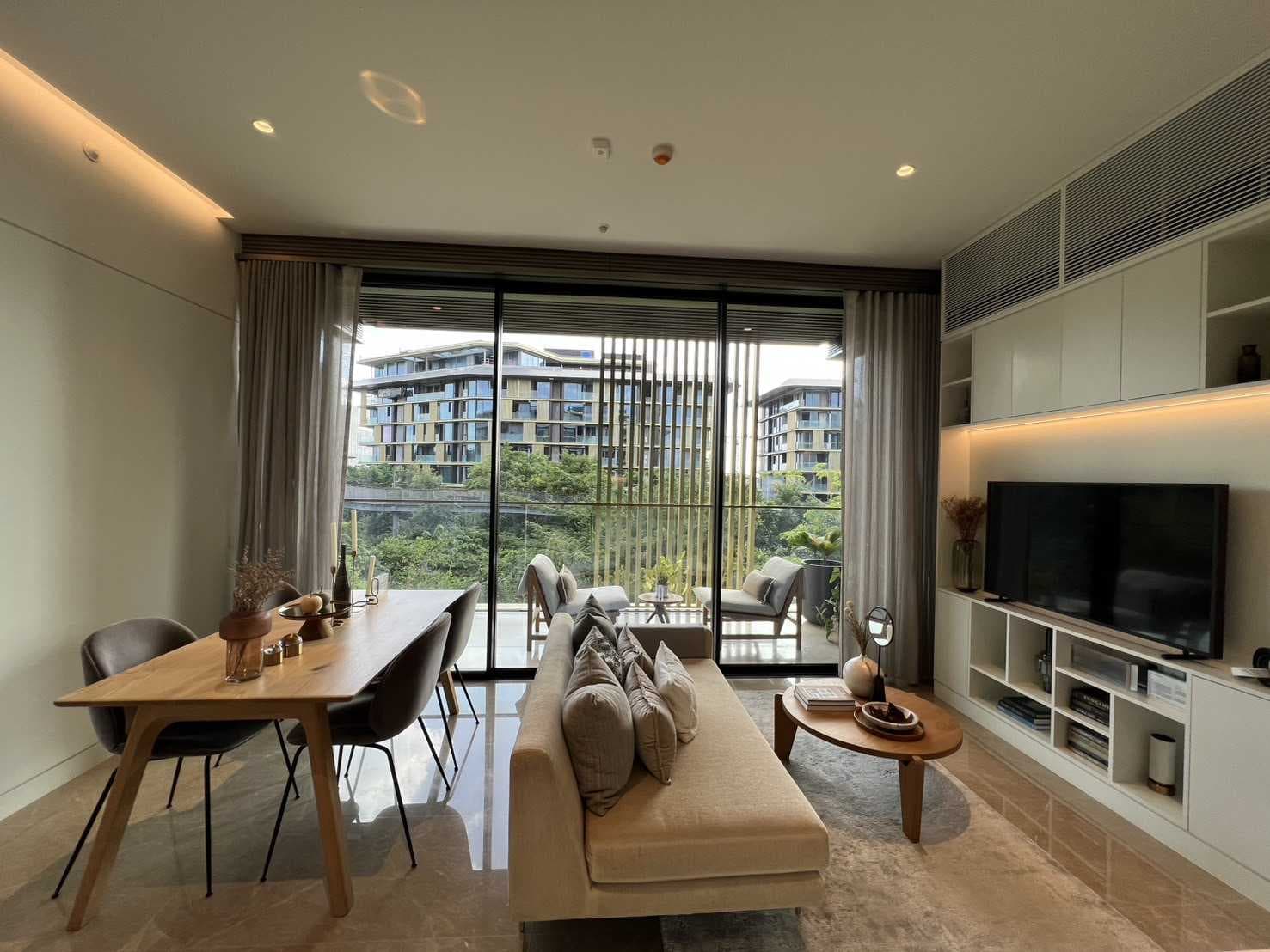 ขายคอนโด Mulberry Grove The Forestias Condominiums (มัลเบอร์รี่ โกรฟ เดอะ ฟอเรสเทียส์ คอนโดมิเนียม) ขนาด 99 ตรม