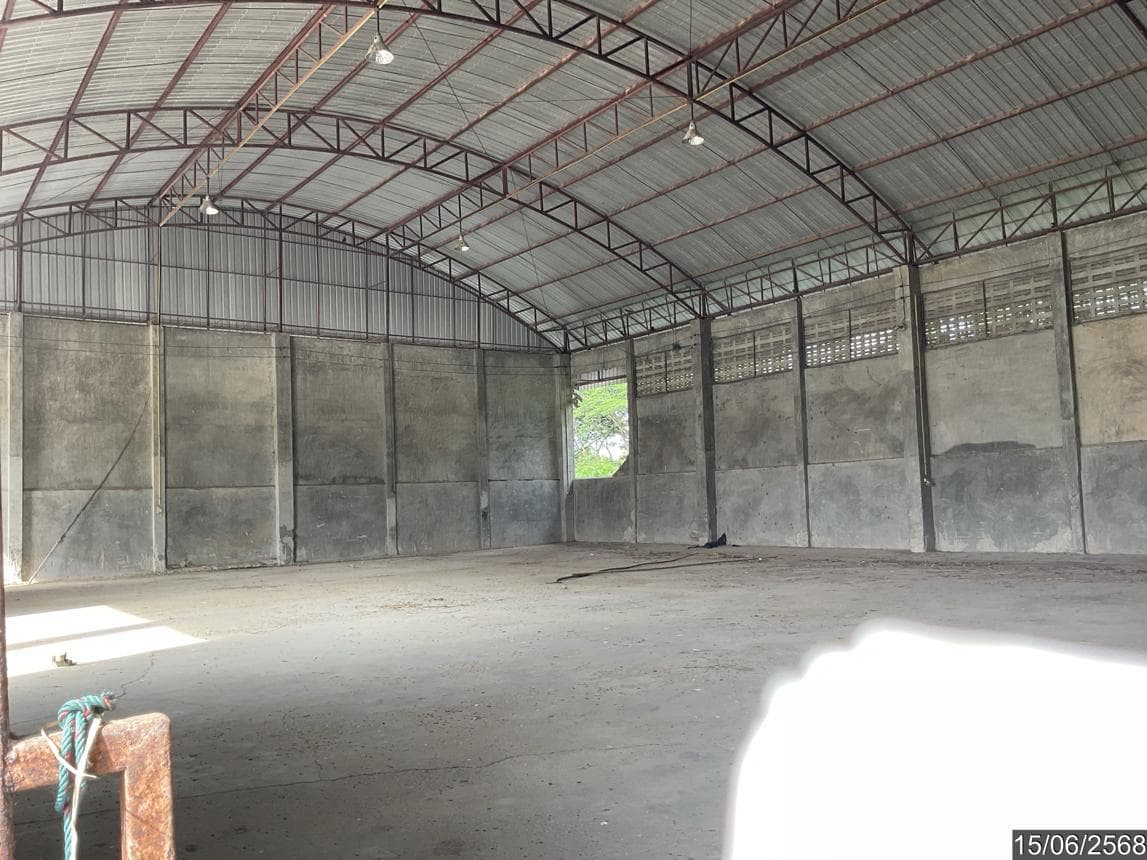 ขายโกดัง แม่ลาว เชียงราย ทำเลดงมะดะ พื้นที่ใช้สอย 450 ตร.ม. ติดถนนสายหลัก เหมาะสำหรับศูนย์กระจายสินค้า