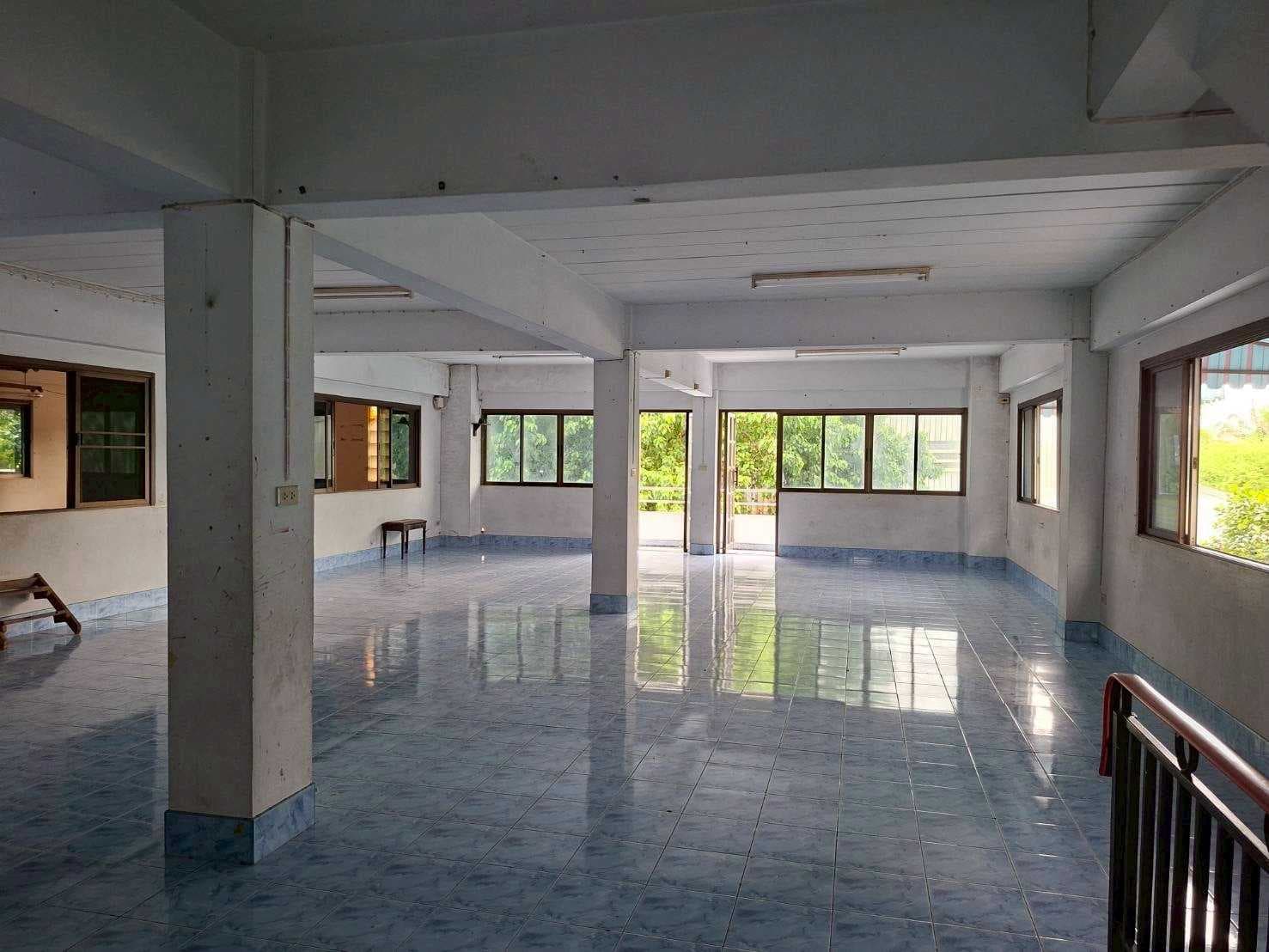 ขายโรงงานย่านบางกะปิ 150ตรว. พร้อมดำเนินกิจการ