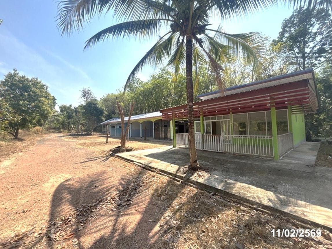 บ้านเดี่ยวหลังใหญ่ โพนงาม เดชอุดม อุบลราชธานี 8 ห้องน้ำ พื้นที่ใช้สอย 276 ตร.ม. ทำเลดีราคา 3 ล้าน