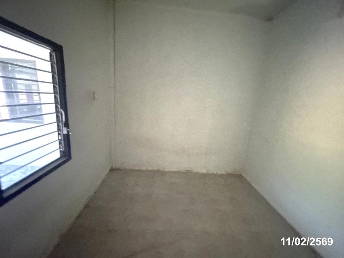 บ้านเดี่ยวหลังใหญ่ โพนงาม เดชอุดม อุบลราชธานี 8 ห้องน้ำ พื้นที่ใช้สอย 276 ตร.ม. ทำเลดีราคา 3 ล้าน