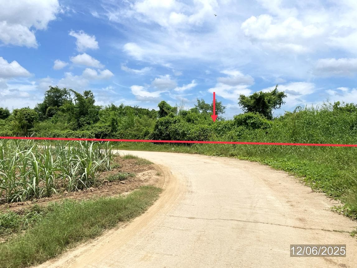 ที่ดินเปล่าทำเลศักยภาพ 71.2 ตร.ว. ใจกลางเมืองสวรรคโลก สุโขทัย เหมาะสำหรับการลงทุนและพัฒนา