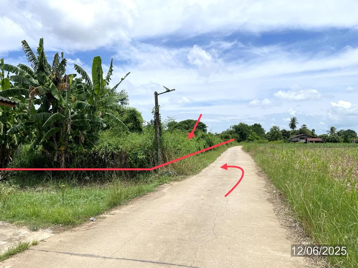 ที่ดินเปล่าทำเลศักยภาพ 71.2 ตร.ว. ใจกลางเมืองสวรรคโลก สุโขทัย เหมาะสำหรับการลงทุนและพัฒนา