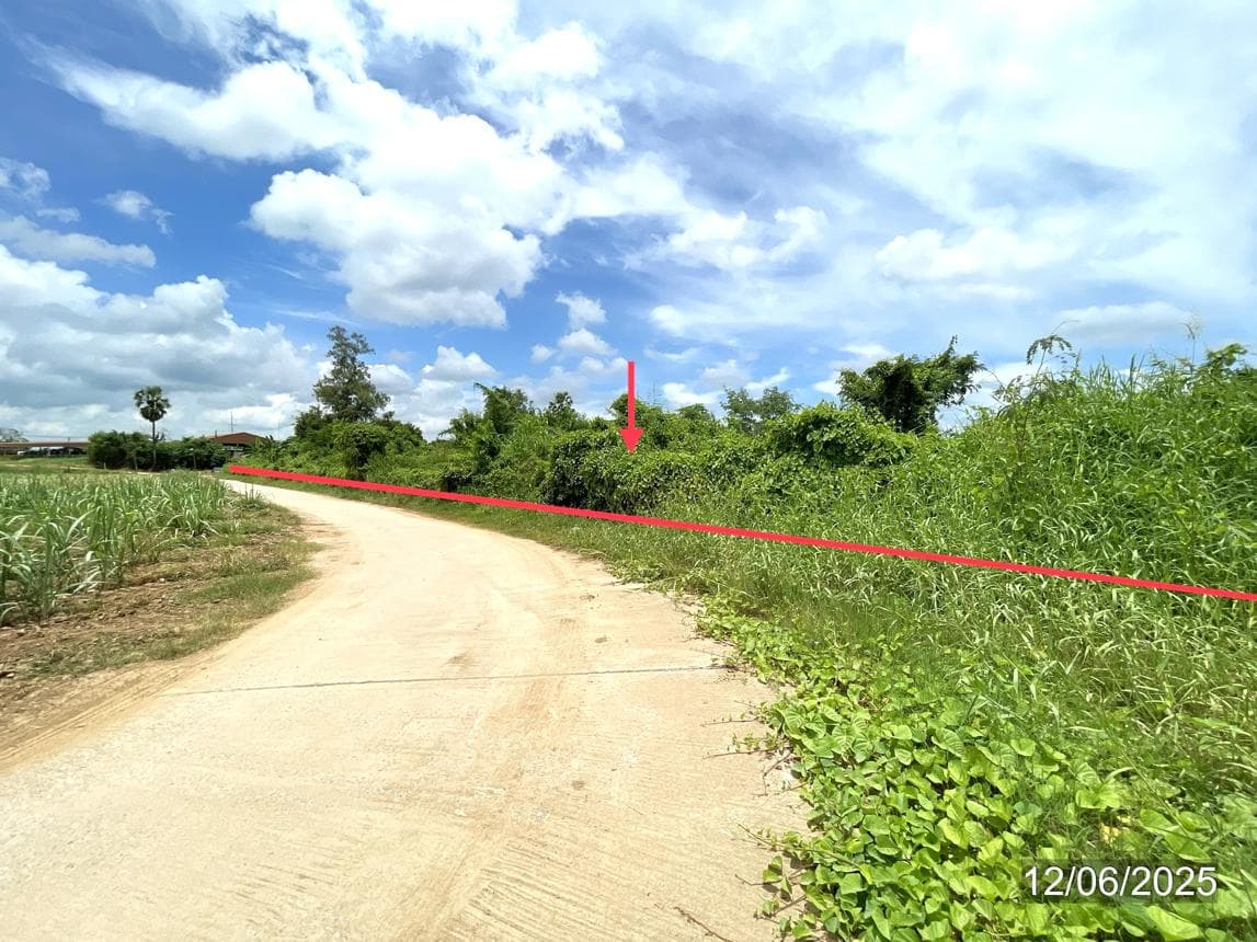 ที่ดินเปล่าทำเลศักยภาพ 71.2 ตร.ว. ใจกลางเมืองสวรรคโลก สุโขทัย เหมาะสำหรับการลงทุนและพัฒนา