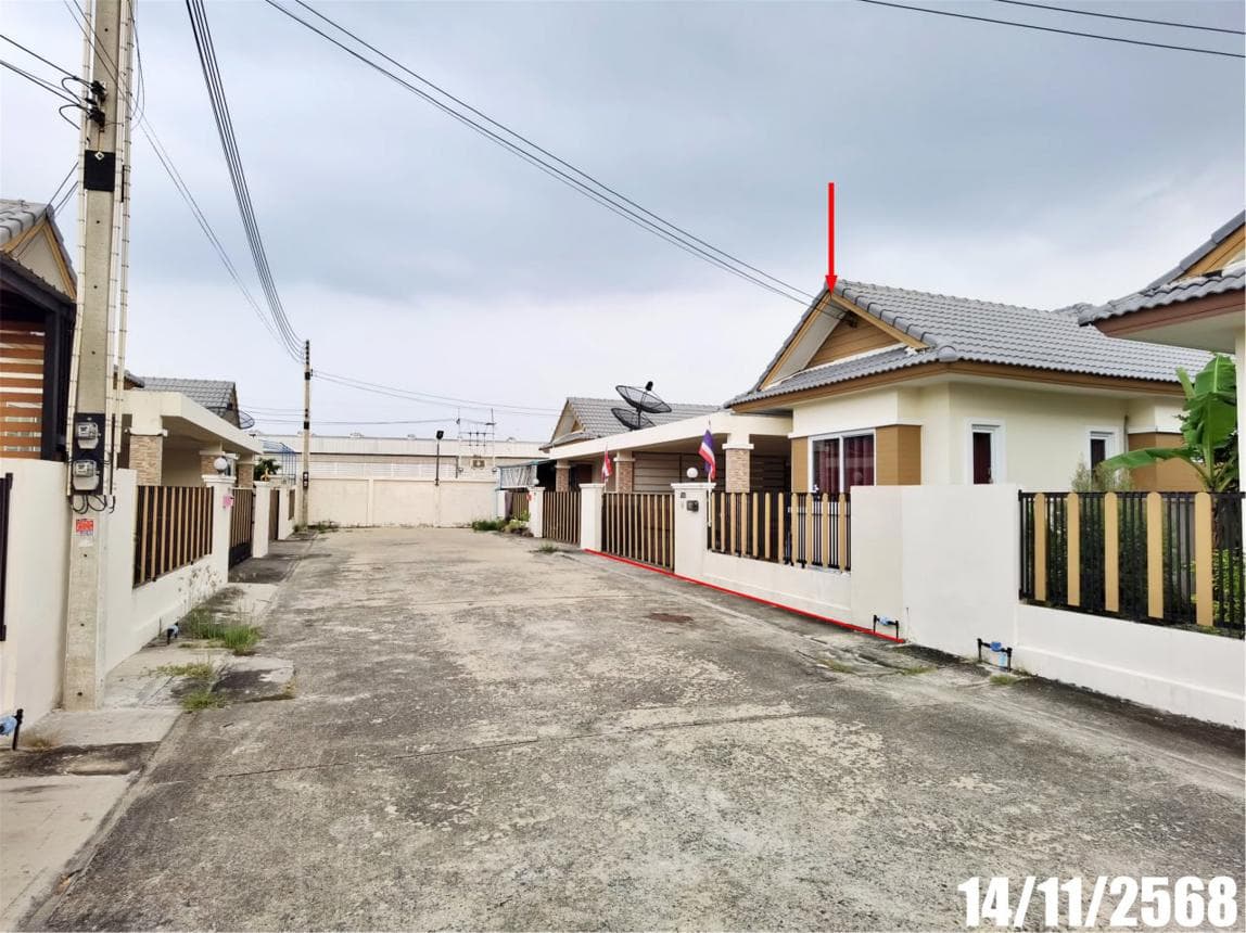 บ้านเดี่ยว บ้านบงกชธาราวิลล์ พานทอง ชลบุรี 2 ห้องนอน 2 ห้องน้ำ 107 ตร.ม. บนที่ดิน 43 ตร.ว. ทำเลสงบน่าอยู่ ใกล้แหล่งงาน